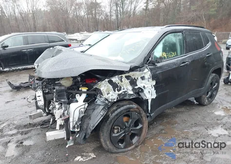 2019 Jeep Compass Altitude 4X4 z USA, uszkodzony, nr VIN 3C4NJDBB1KT601609